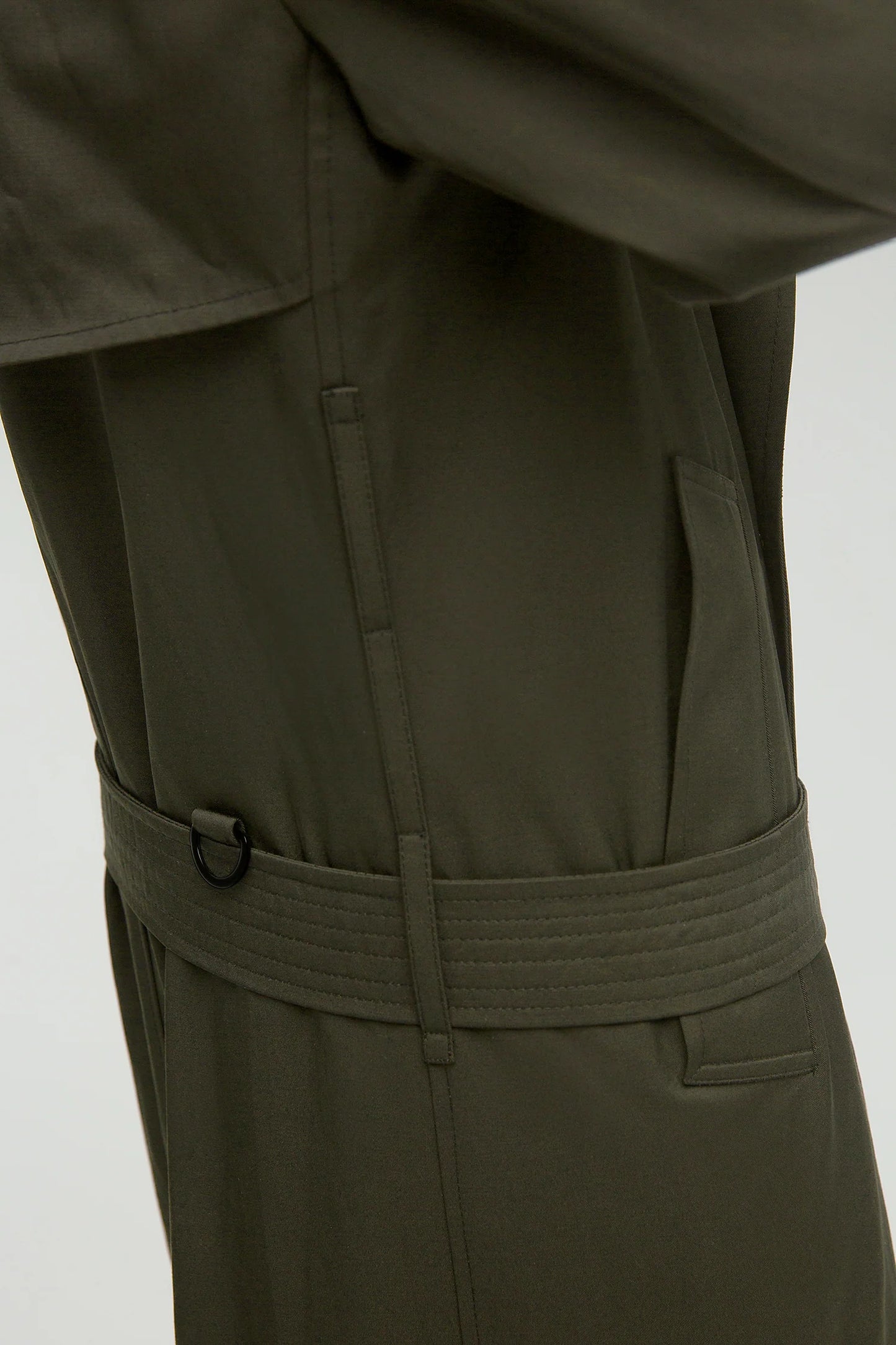 MAXIMUS VICTORIA TRENCHCOAT