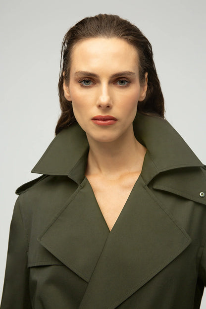 MAXIMUS VICTORIA TRENCHCOAT